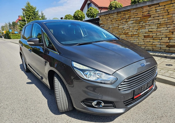 Ford S-Max cena 58400 przebieg: 221000, rok produkcji 2016 z Recz małe 781